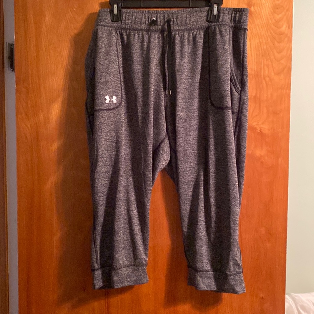 UA crop pants